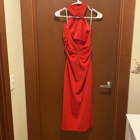 Red mock neck midi dress - Picture 2 of 3